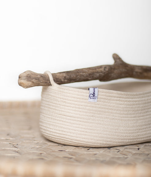 Large coiled rope basket with driftwood handle – thepennydrops