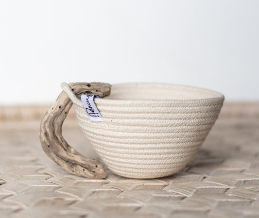 Tea-cup basket with driftwood handle